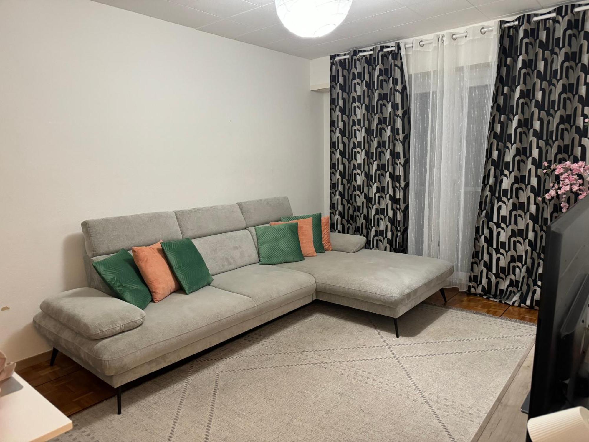 Apartahotel Confort Lozanna Zewnętrze zdjęcie